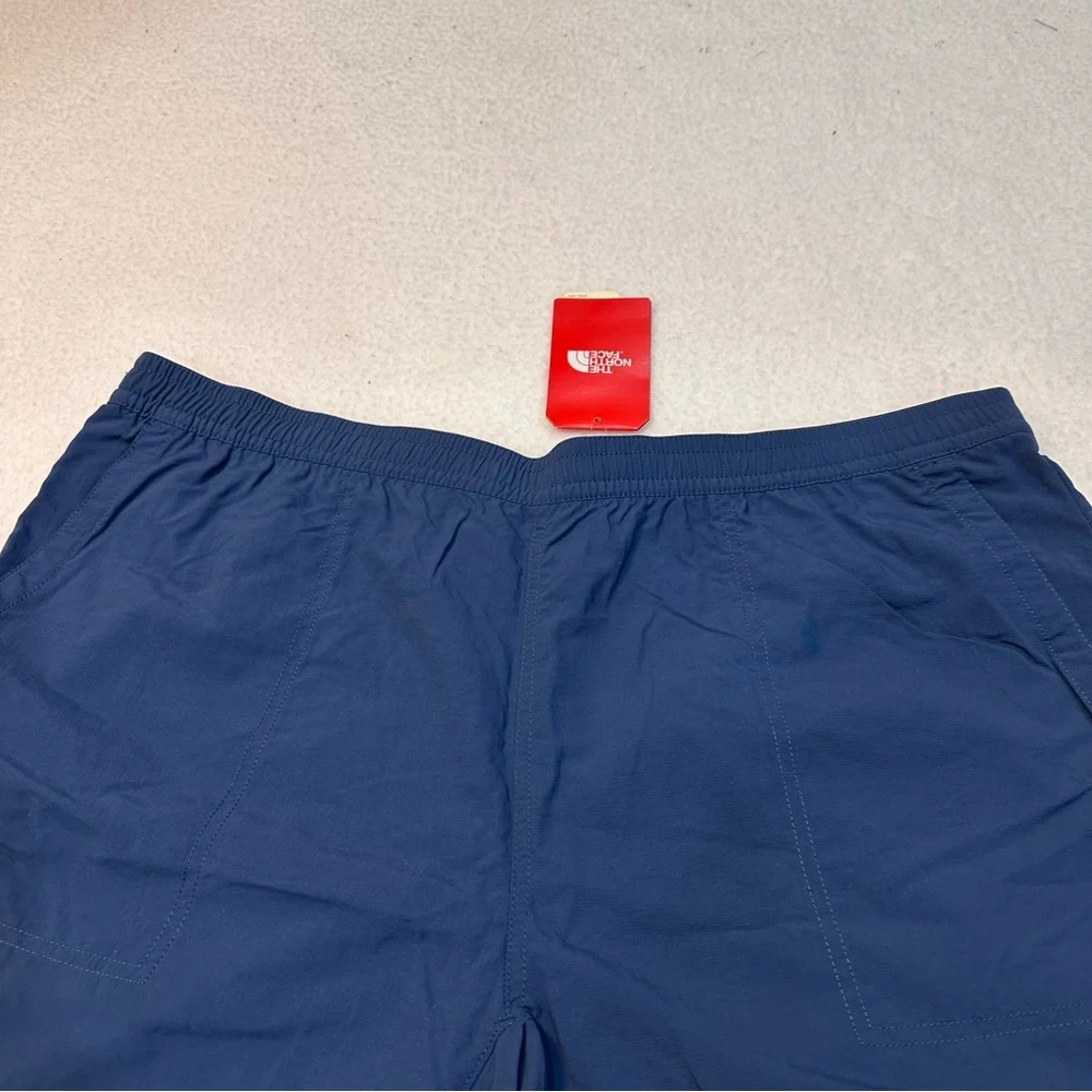 XXL Men’s North Face Shorts